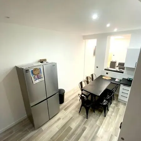 Appartamento Spacious W/ Connected Tv & Wi-fi *